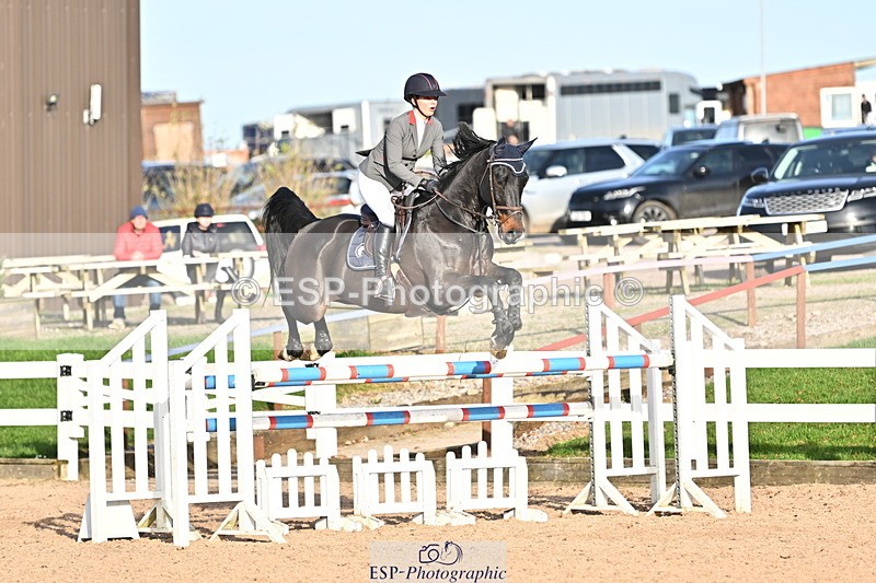 241113A-141640-00836 - Cls 05A&B Snr Fox & 1.20m Open