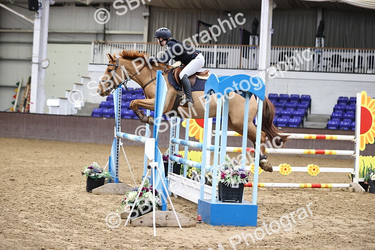 SBM_005424 - Class 17 - Senior Newcomers 1.10m