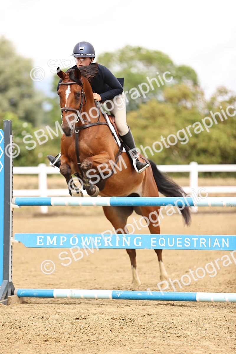 SBM_026843 - Class 13 - Senior Newcomers - 1.10m