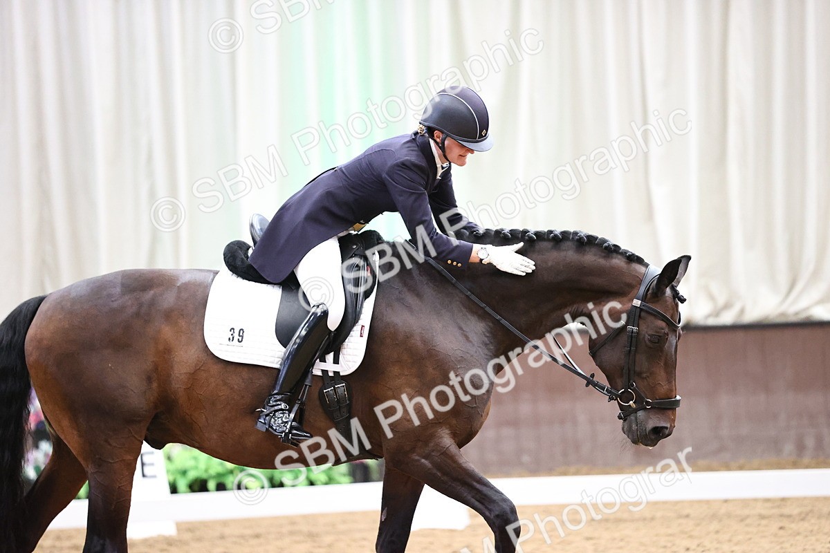 SBM_009191_Class 12 - FEI PSG - 1113-1217 - Laura