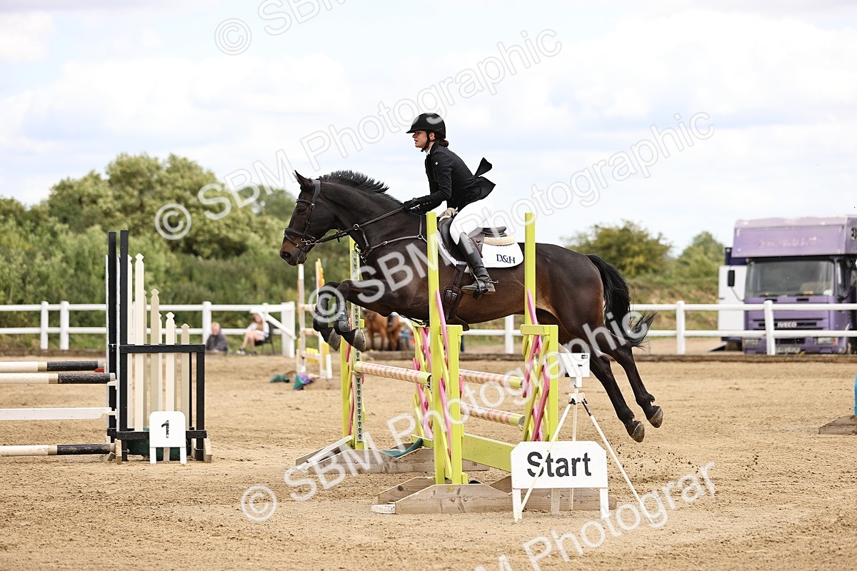 SBM_007941 - Class 3 - 90cm showjumping