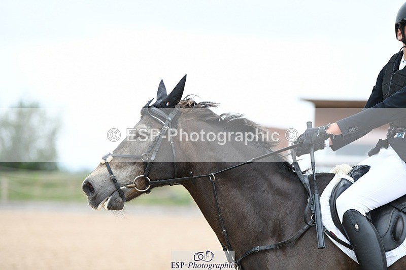 250807-112005-00598 - 90cm Round 1