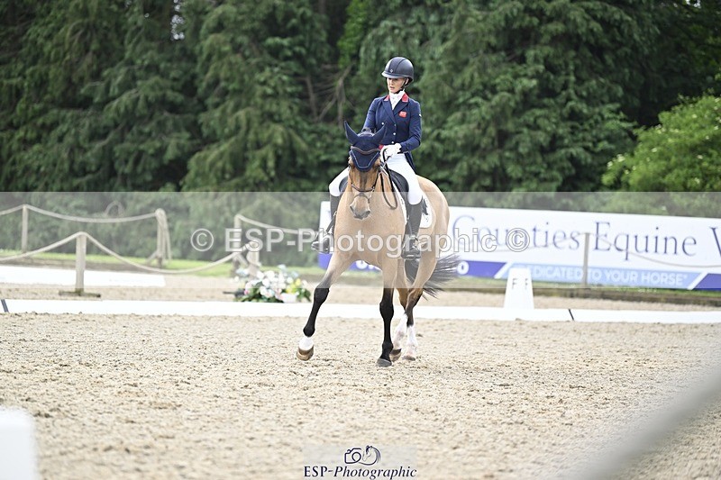 000101-200920-04082 - 418-REHY_DJ-Yasmin_Ingham