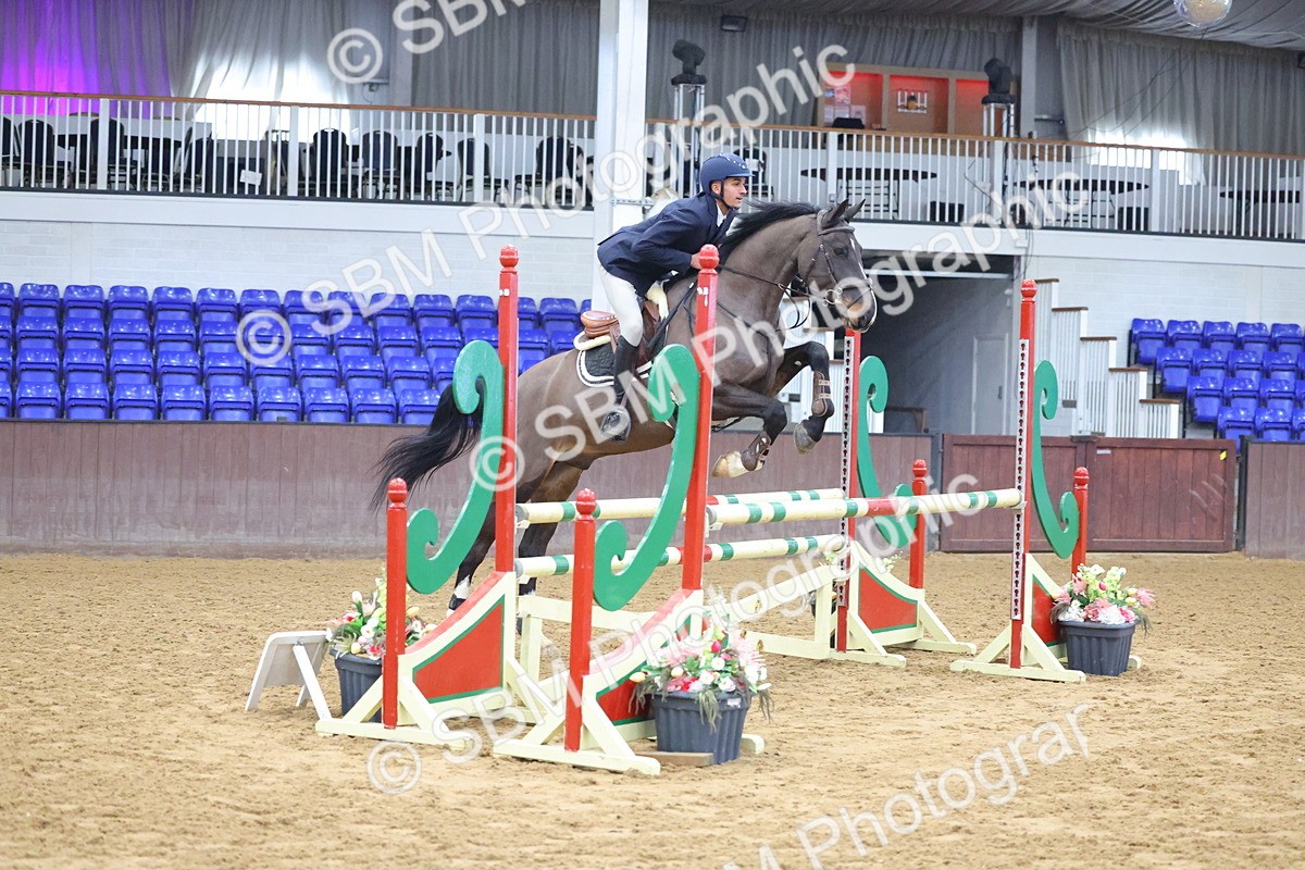 SBM_008304 - Class 21 - Nupafeed Supplements Senior Discovery/ 1m Open - First Round (1.00m)