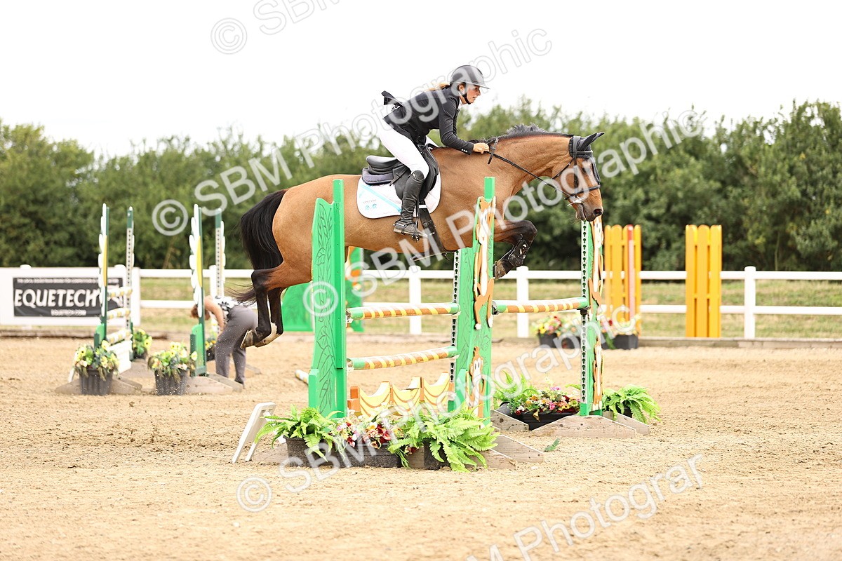 SBM_003187 - Class 21 - Senior Newcomers - 1.10m