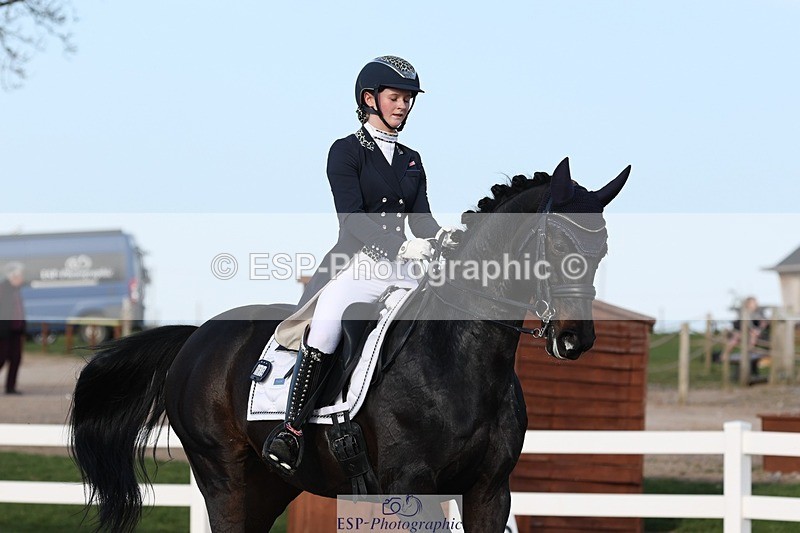 250404-174427-08107 - 069-India.Hamilton-Burnet-Kissingdale