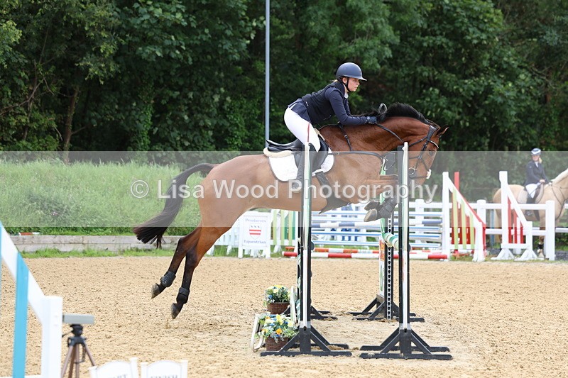 3E7A5998 - Class 4: Senior British Novice/90cm open