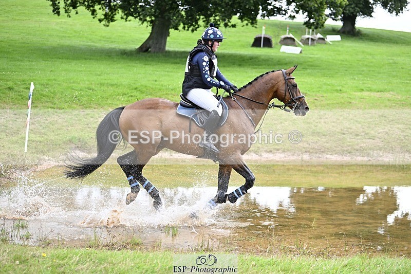 240803-103210-01610 - 051-Sophie_Goodall-MILLFIELD_ROLY_POLY