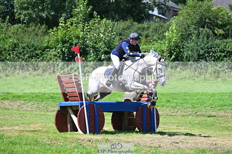 240811A-140015-04728 - 158-