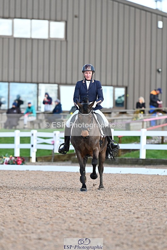 240218A-113600-06363 - 221-Alice.Peternell-Fourseasons.Sienna