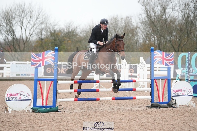 251107-094116-00086 - Cls 2 British Novice and 90cm Open