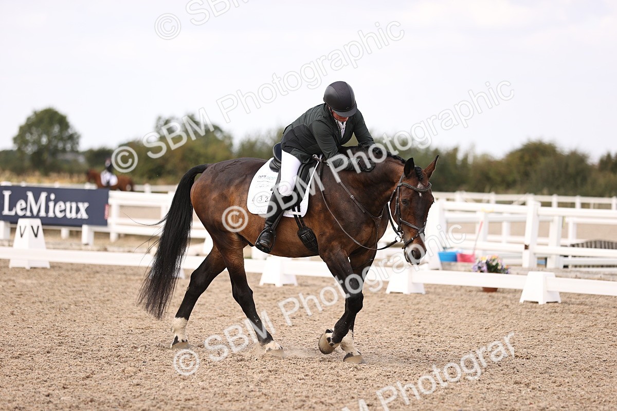 SBM_06043 - Class 37 Novice 5