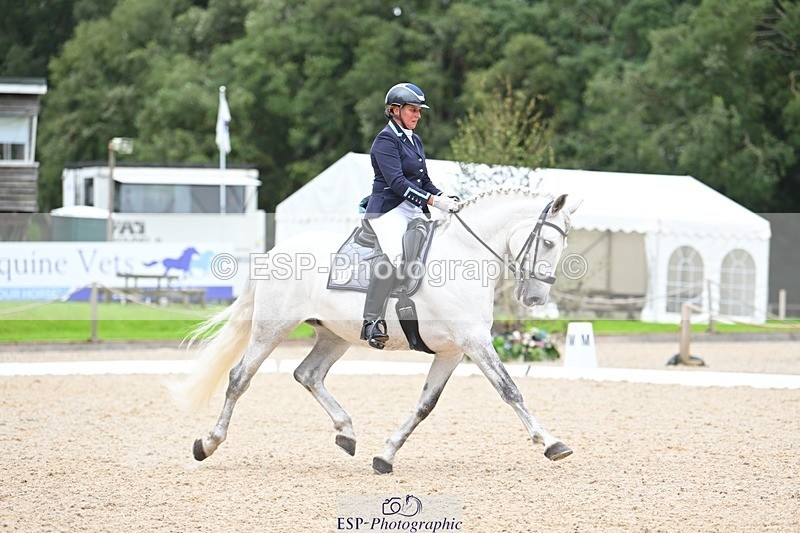 230813-173056-08673 - Cls 14 Medium Silver 16.45 to End