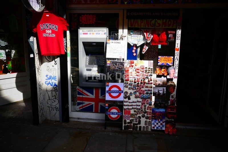 T SHIRT LONDON - Frank Doran