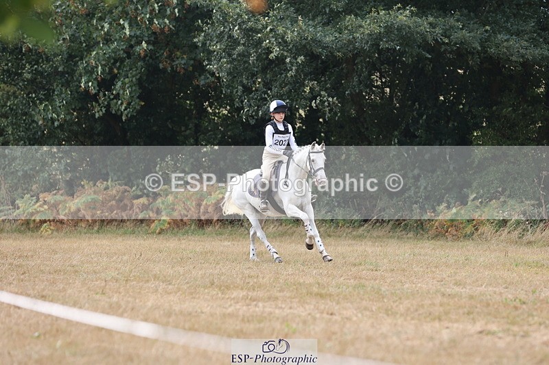 250824A-121124-36612 - 2027-Henrietta.Parnell-Tinkerbell