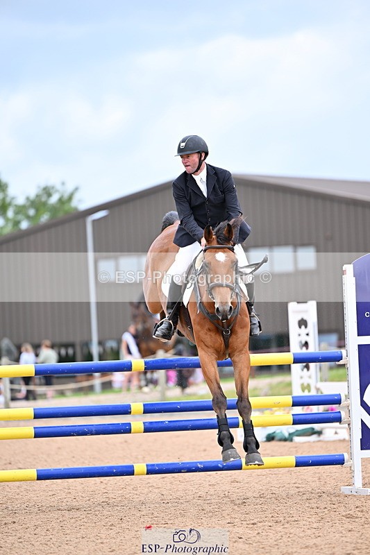 240726A-133239-01448 - Cls 3 Snr Foxhunter