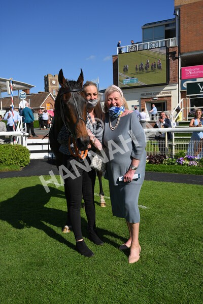  - Race 6 4.50pm The Ice Co supporting Macmillan Stakes