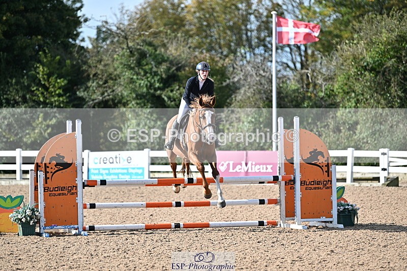 241004A-110404-01516 - Fri 07 Snr Brit Nov & 90cm Open