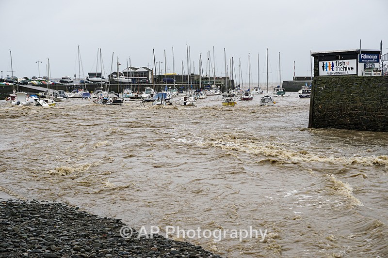 ACP04671-1 - Aberaeron Harbour, during storm Callum 13/10/2018