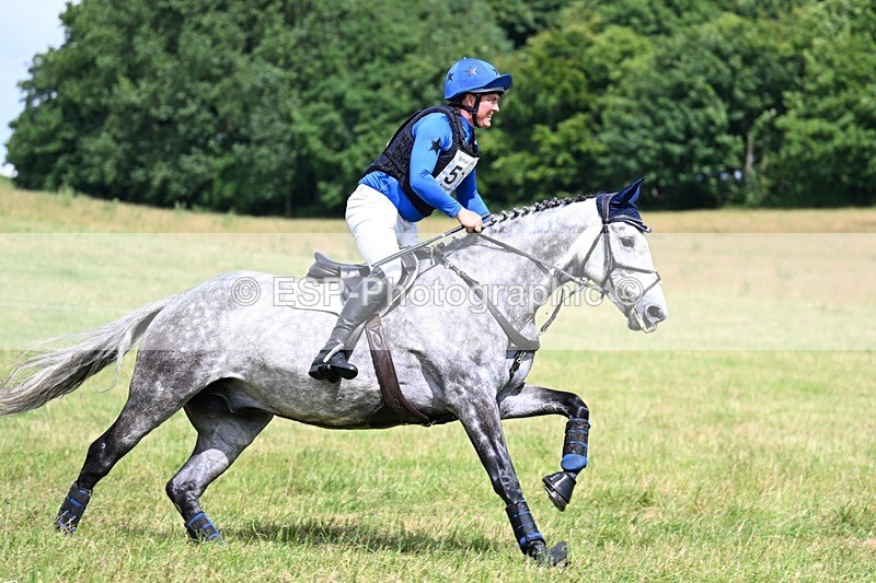 240630X-153550-10371 - 511-Tim_Cheffings-HIVES_LUCKY_BOUNCER