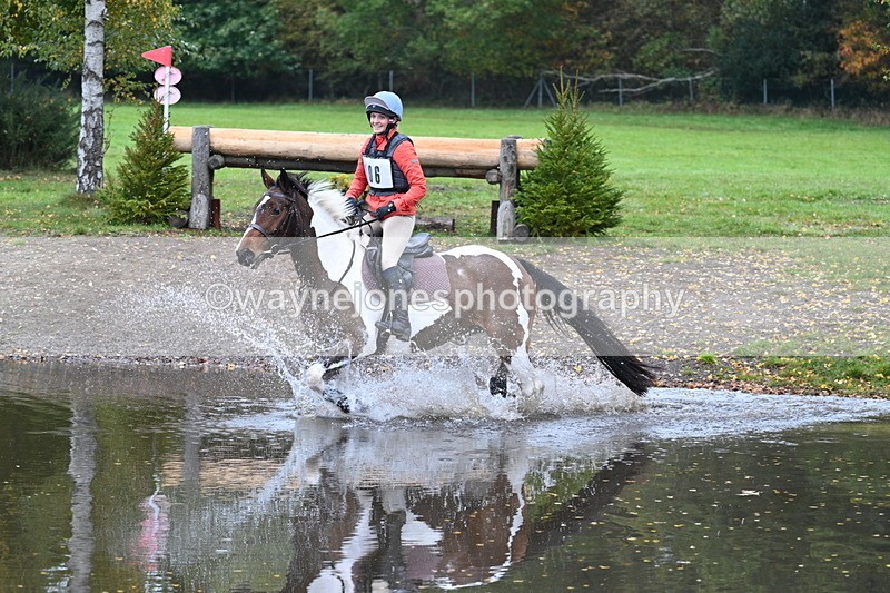 WJ7_3191 - Time 10:47 to 11:11 at the water