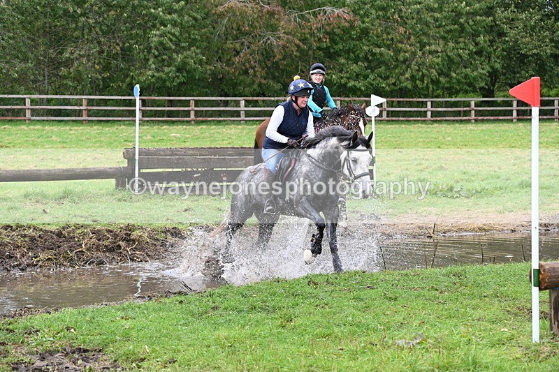 WJ6_5618 - Time at Photographer 12:31 to 12:40