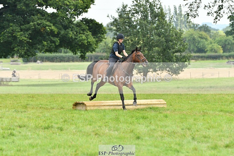 230817-131239-00842 - Theo's 1st Group - XC