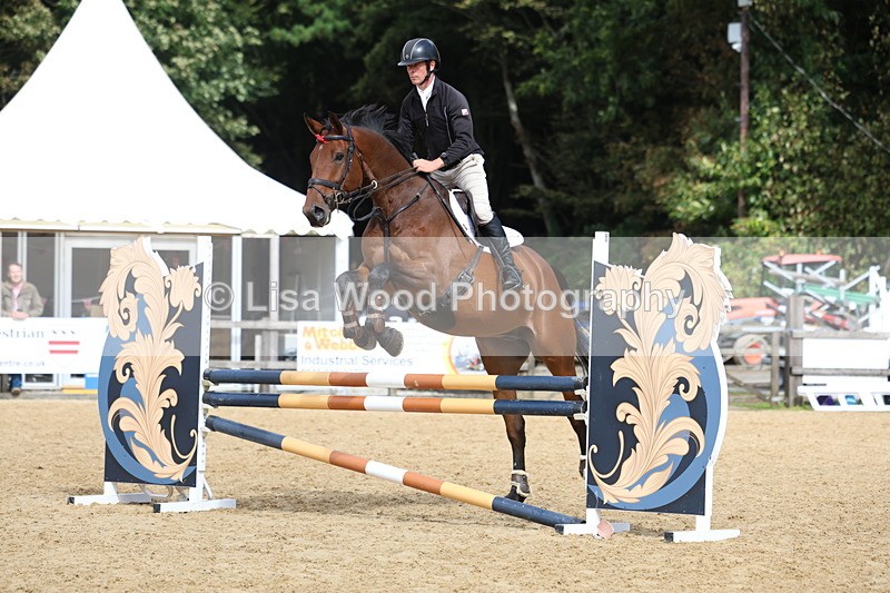 3E7A9690 - Class 10: Senior 95cm open