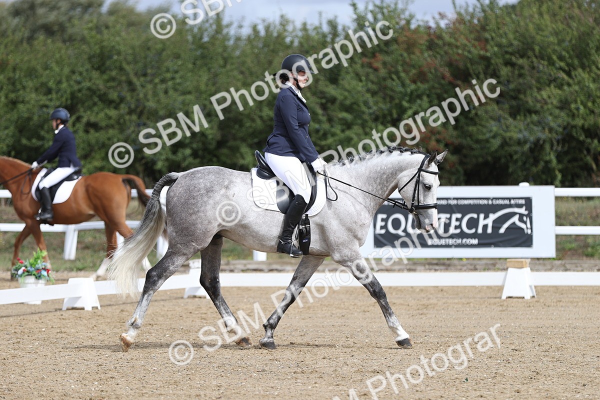 SBM_001528 - Class 2 - Intro 4 Champs - 10.56-11.44