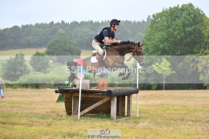 250803A-131117-14044 - M-574-William.Fox-Pitt-JABBEKA
