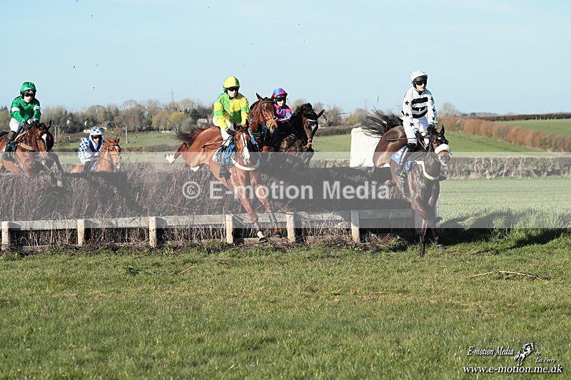 PtP 210326 1241 - VWH Cirencester Races 21/03/26