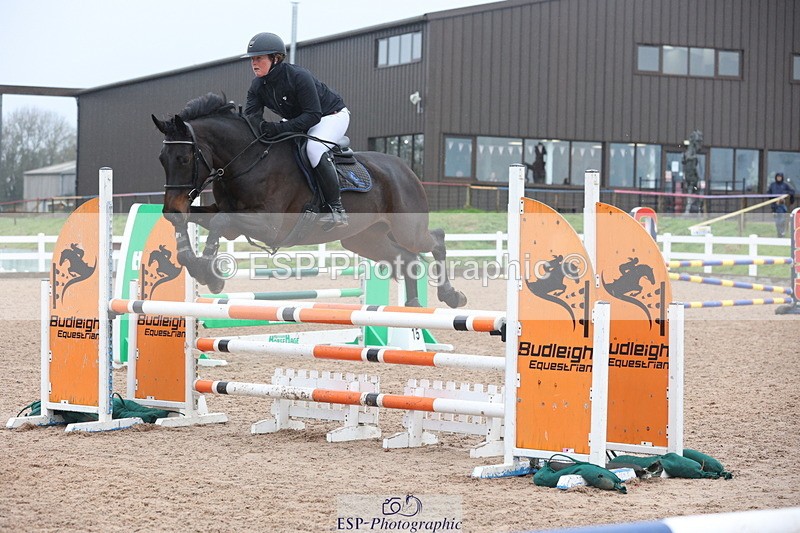 231112A-102556-03346 - Cls 17 Blue Chip Novice Winter Qualifier