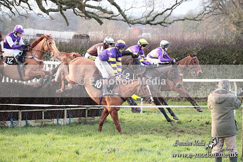 PtP 291224 810 - Harkaway Club PtP Chaddesley Corbett 29/12/24