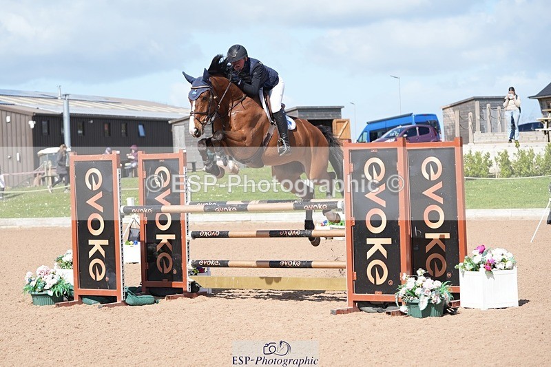 260328-124001-03421 - Cls 15 Foxhunter