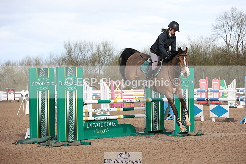 240223A-112405-00832 - Cls 4 Snr 1.05m Open