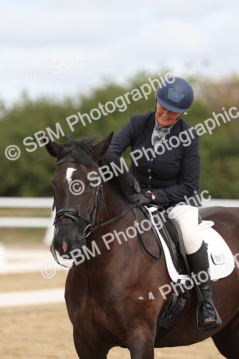 SBM_001435 - Class 2 - Intro 4 Champs - 10.56-11.44