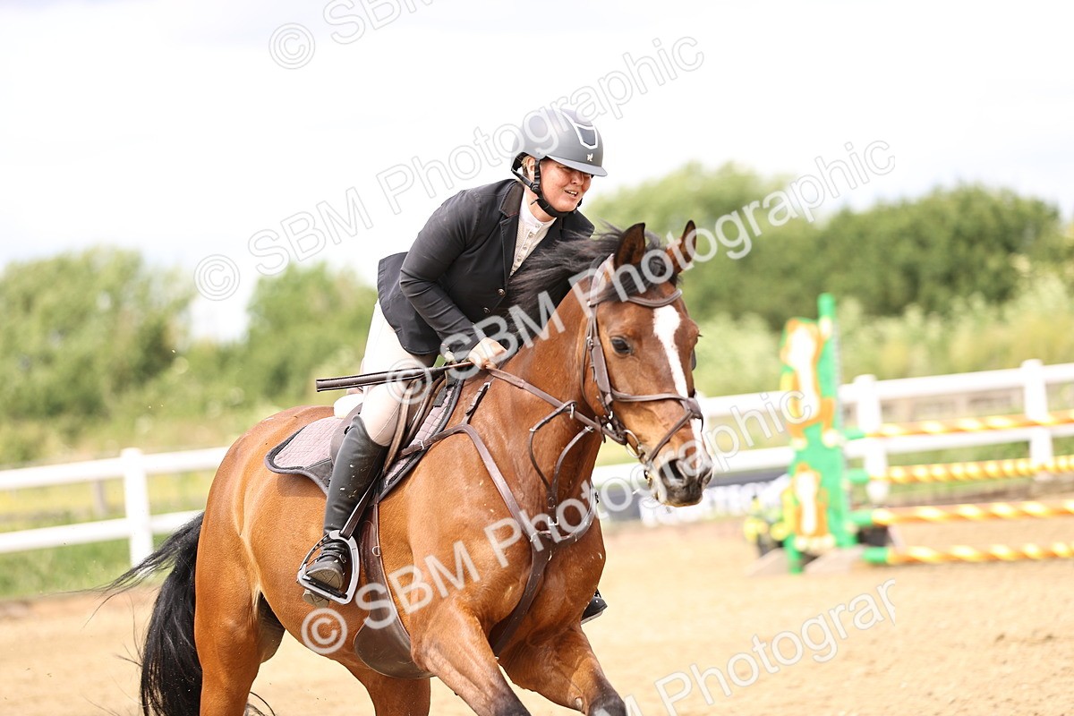 SBM_007305 - Class 18 - Senior 1.05m