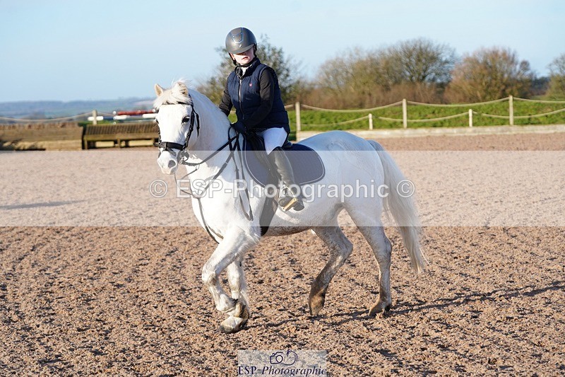 250125-101540-00924 - Clear Round 40cm and 50cm