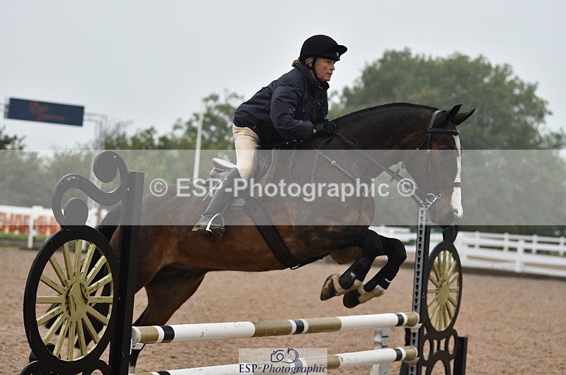 220829A-165526-00321 - 80cm Classes 5a 5b & 6