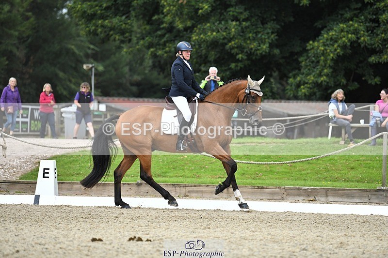 230812-114920-03706 - Cls 6 Novice Silver 10.30 to 11.55 break