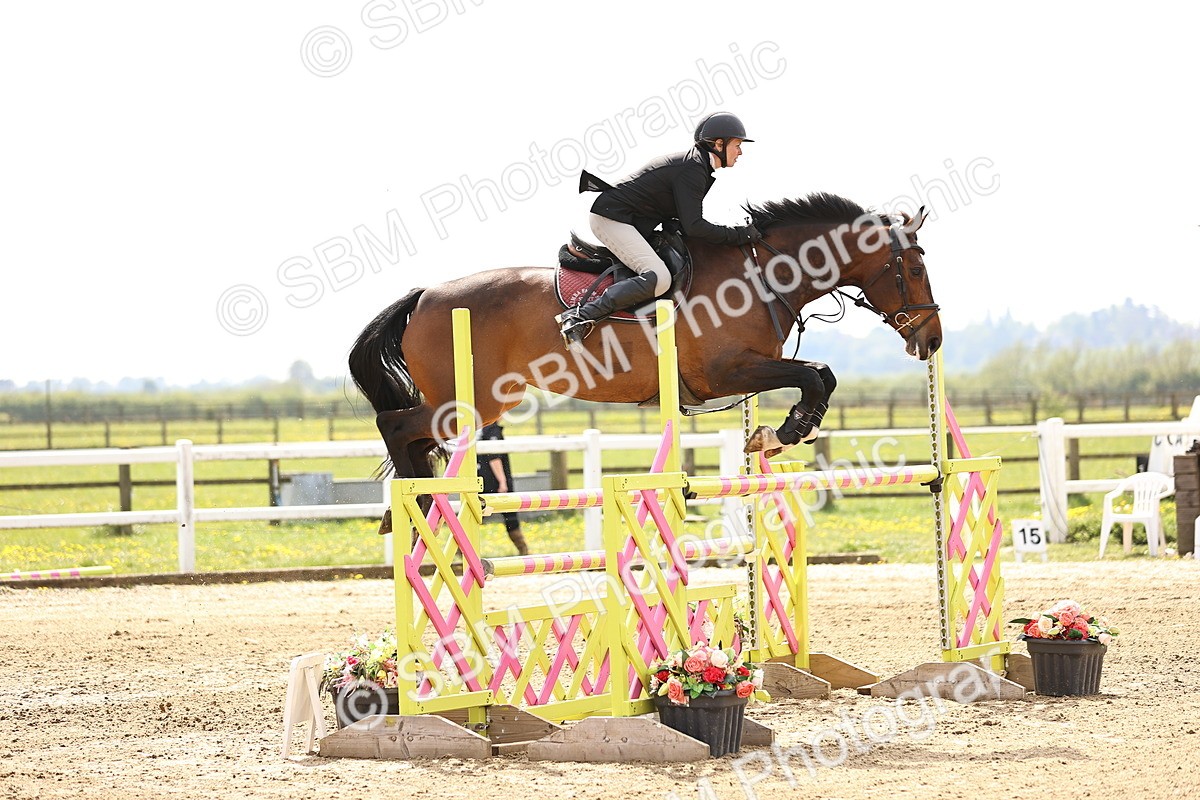  - Class 13 - Senior Foxhunter - 1.20m