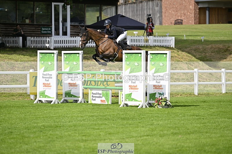 250613A-100516-00276 - Cls 1 Snr Newcomers and 1.10m Open