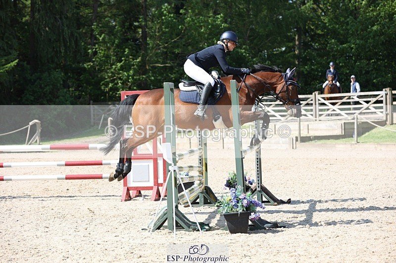 230513-103609-03912 - Cls 18 Snr 1.05m Open