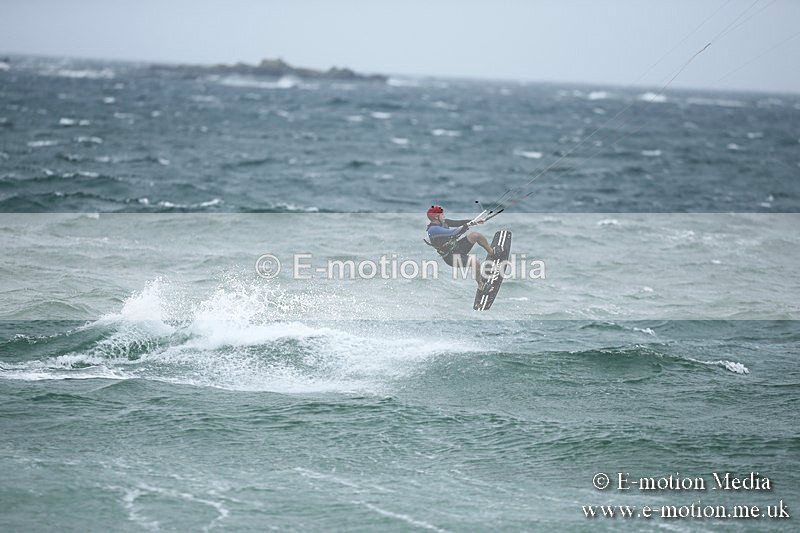 KS 150913-3 - Kite Surfing