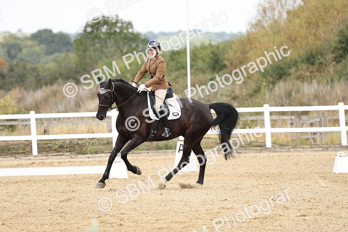 SBM_018274 - Class 16 - Novice 5 - 11.12-12.01