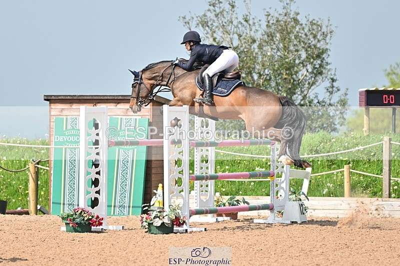 240512A-102820-17272 - Cls 48 National 1.30m Open