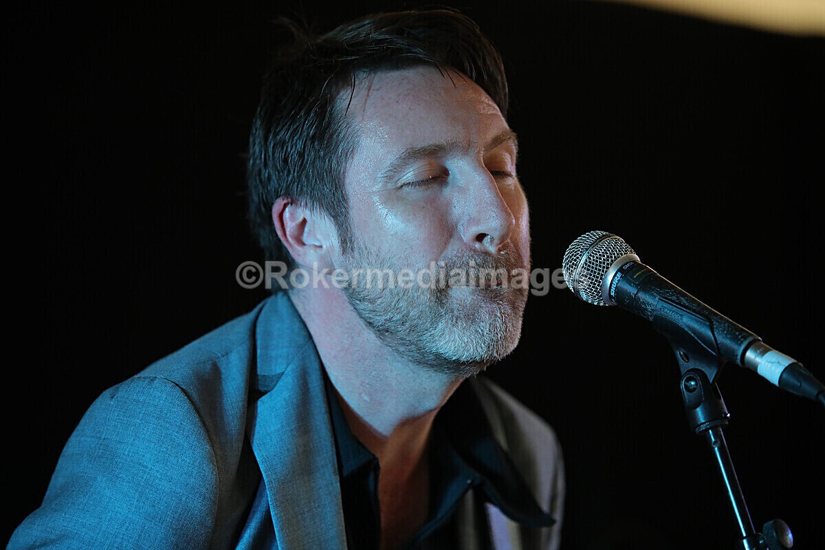 FOLK N BLUES-341 - FOLK and BLUES SEPT 2022