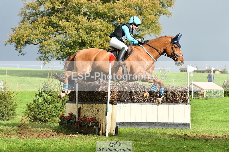 251025A-142952-21232 - G-513-Mimi.van.Ufford