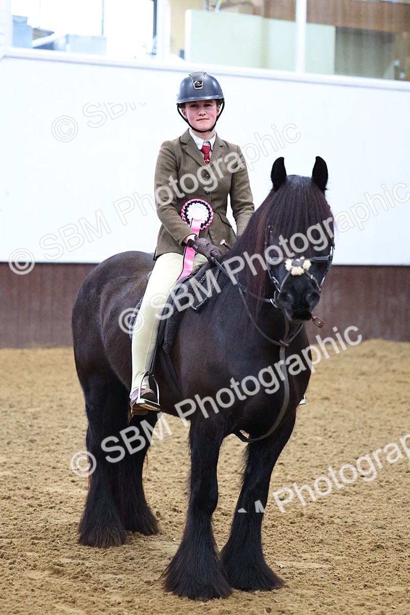 SBM_003215 - Class 35 - 60cm Training Stakes