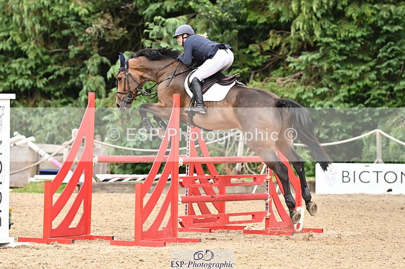 250706A-143642-20015 - Cls 49 Snr 1.10m Grand Prix